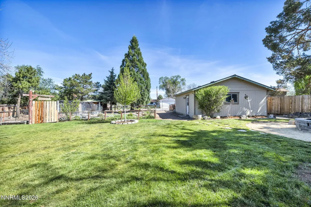 1340 Topaz Gardnerville NV 89460