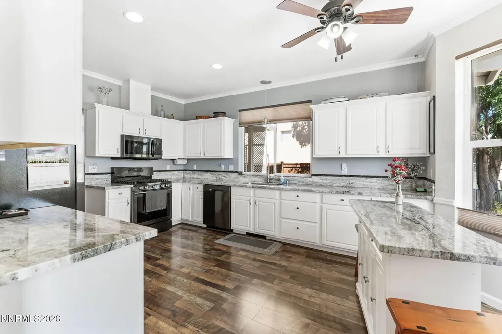 410 La Costa Dayton NV 89403