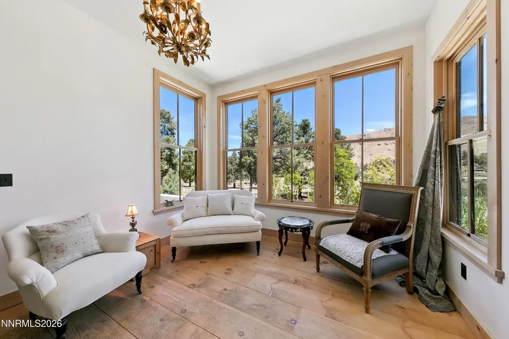 921 Karnes Gardnerville NV 89410