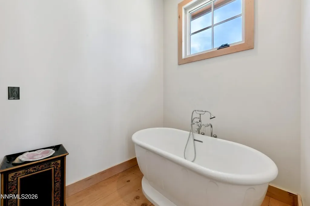 921 Karnes Gardnerville NV 89410