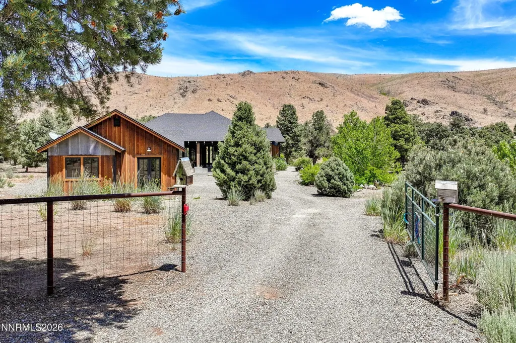 921 Karnes Gardnerville NV 89410