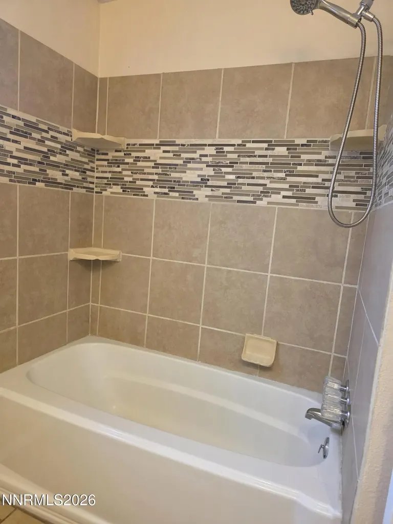 140 Aurora Hawthorne NV 89415