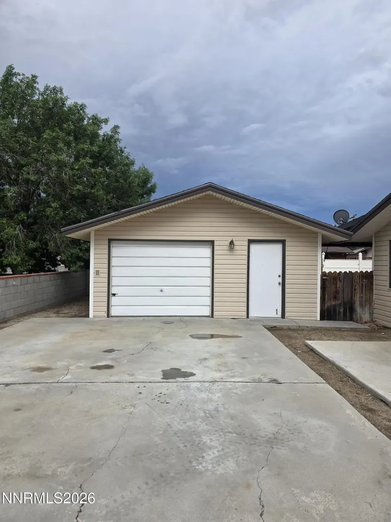 140 Aurora Hawthorne NV 89415