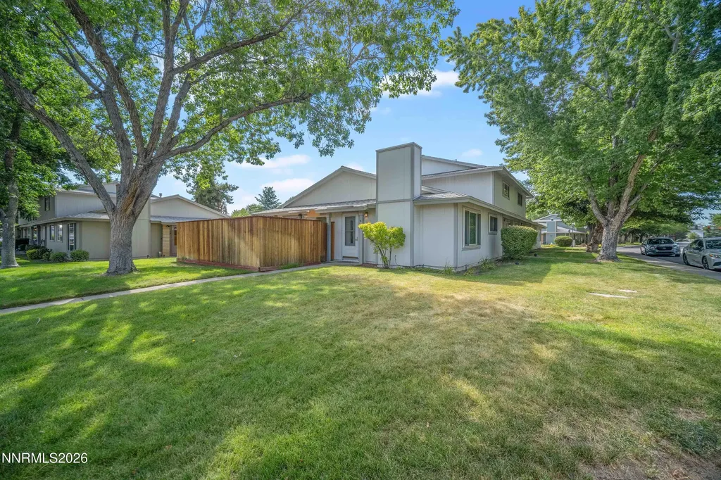 1029 Brooktree Sparks NV 89434
