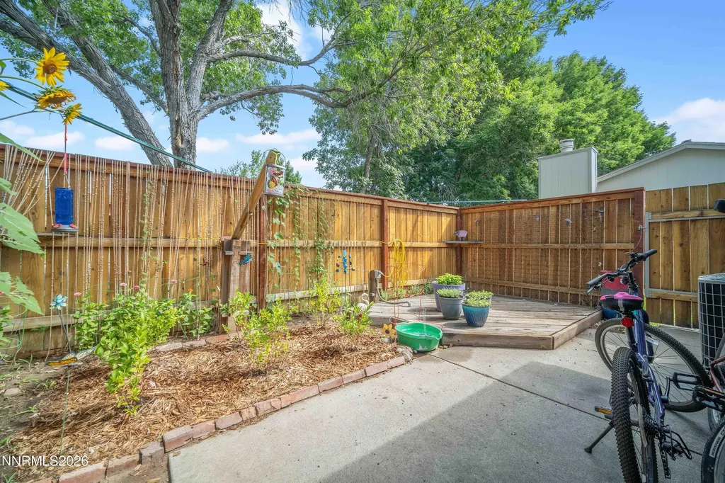 1029 Brooktree Sparks NV 89434
