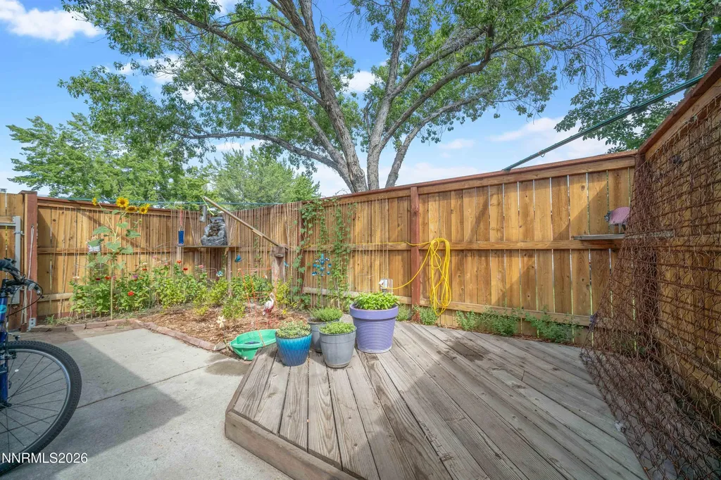 1029 Brooktree Sparks NV 89434
