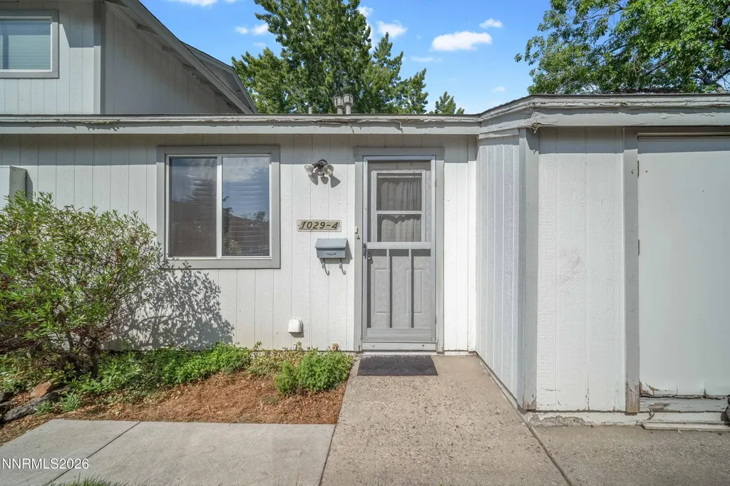 1029 Brooktree Sparks NV 89434