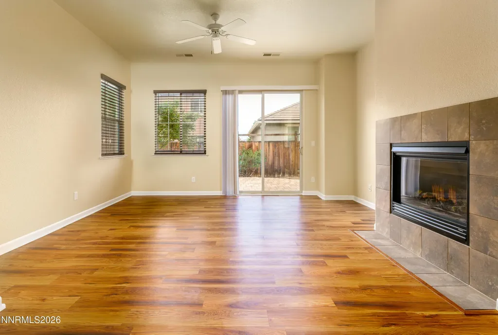 7231 Fox Wood Sparks NV 89436