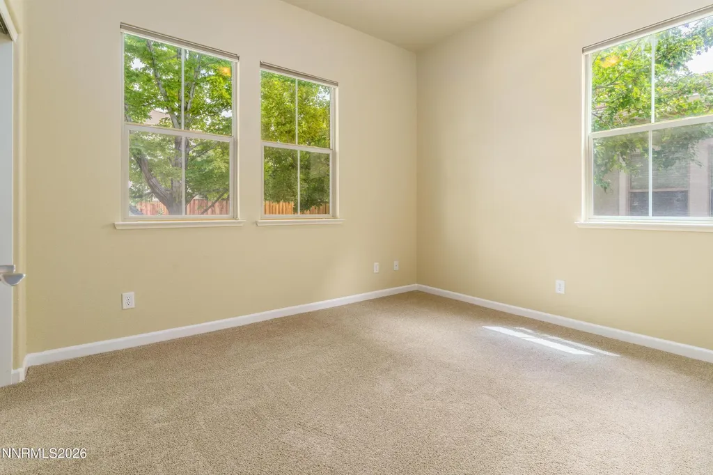 7231 Fox Wood Sparks NV 89436