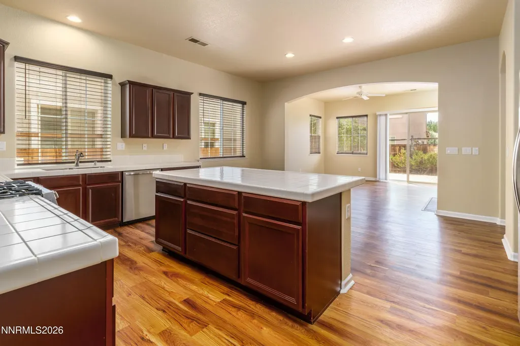 7231 Fox Wood Sparks NV 89436