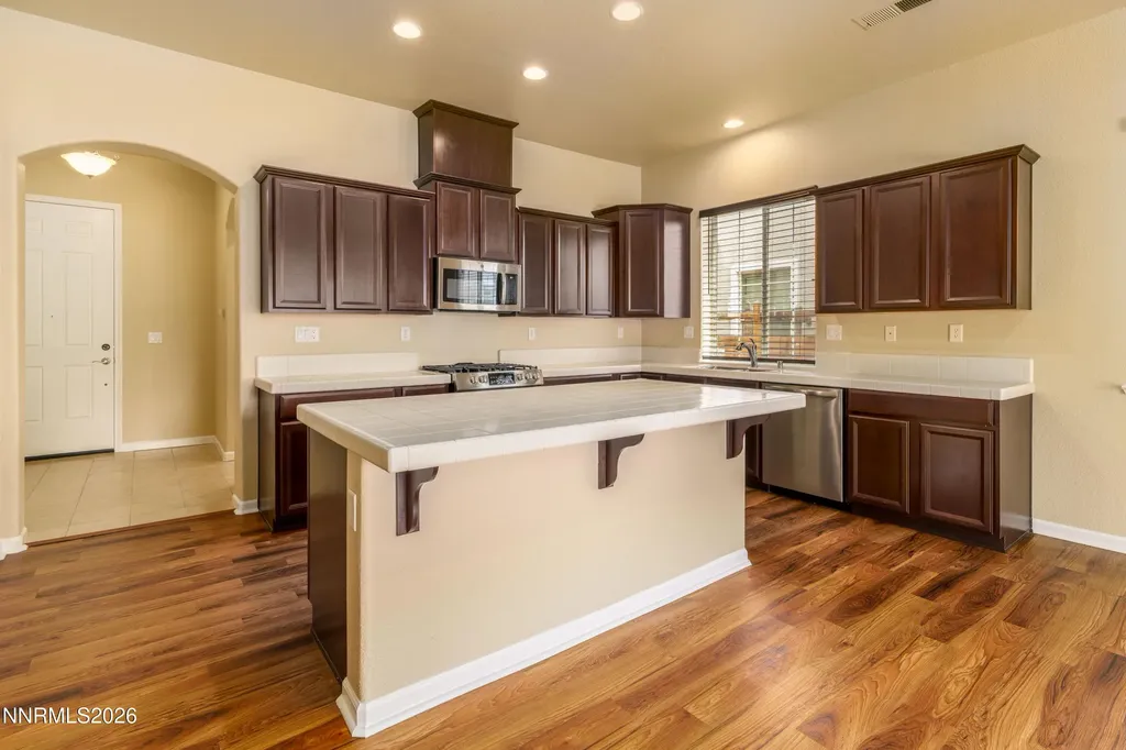 7231 Fox Wood Sparks NV 89436