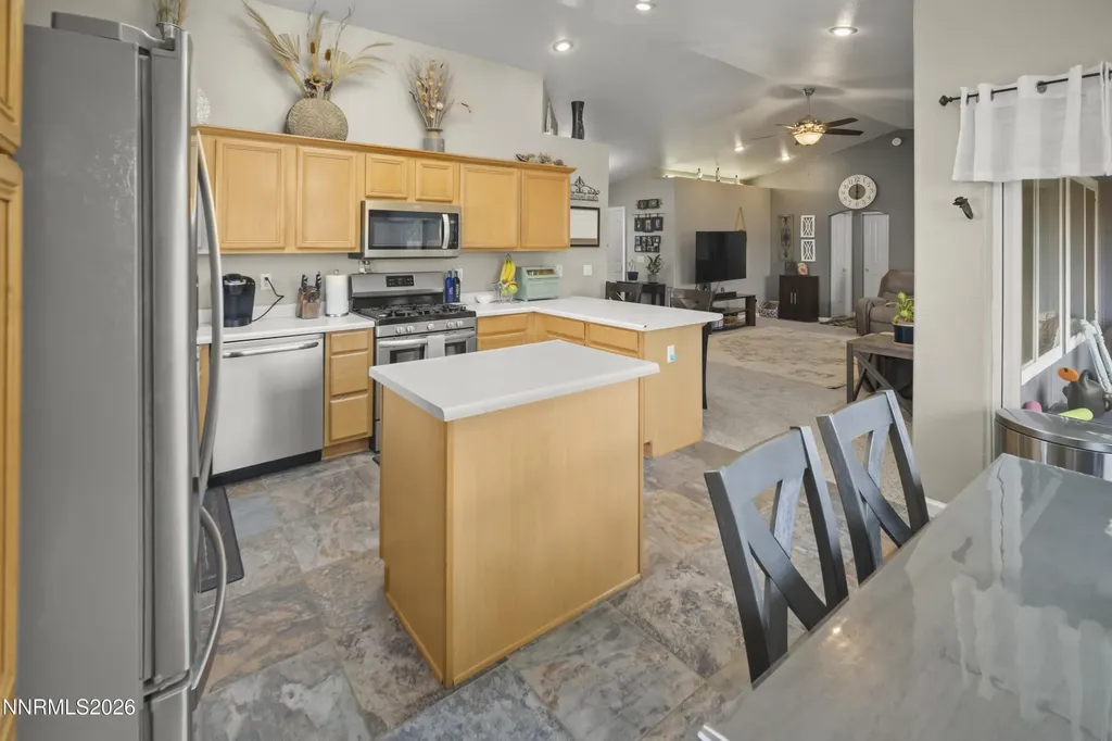 472 Nader Fernley NV 89408