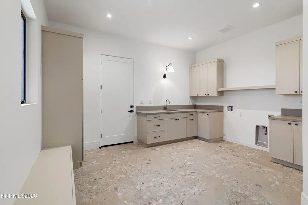 4065 Gray Fox Reno NV 89511