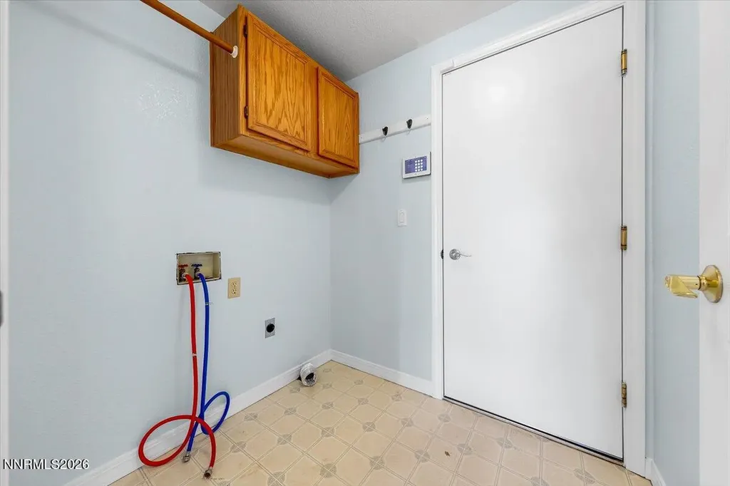 3947 Regal Reno NV 89503