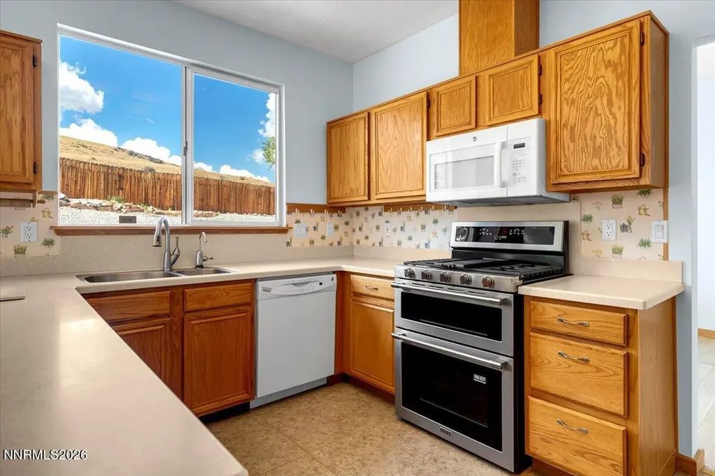 3947 Regal Reno NV 89503