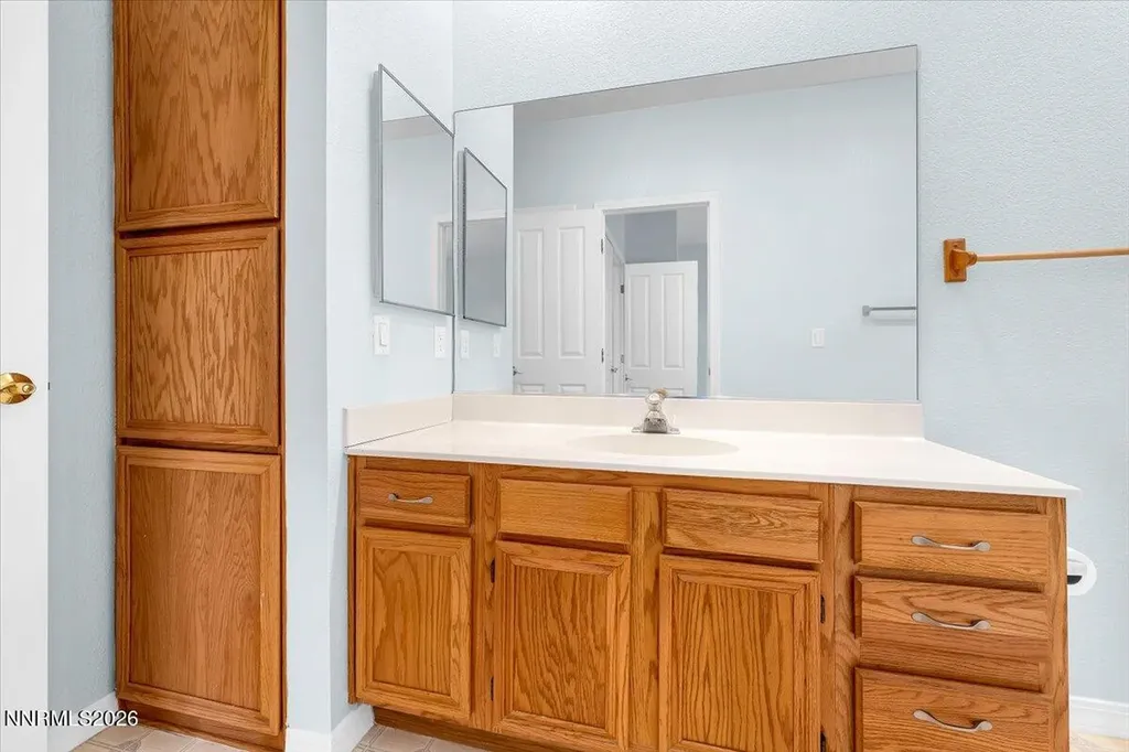3947 Regal Reno NV 89503