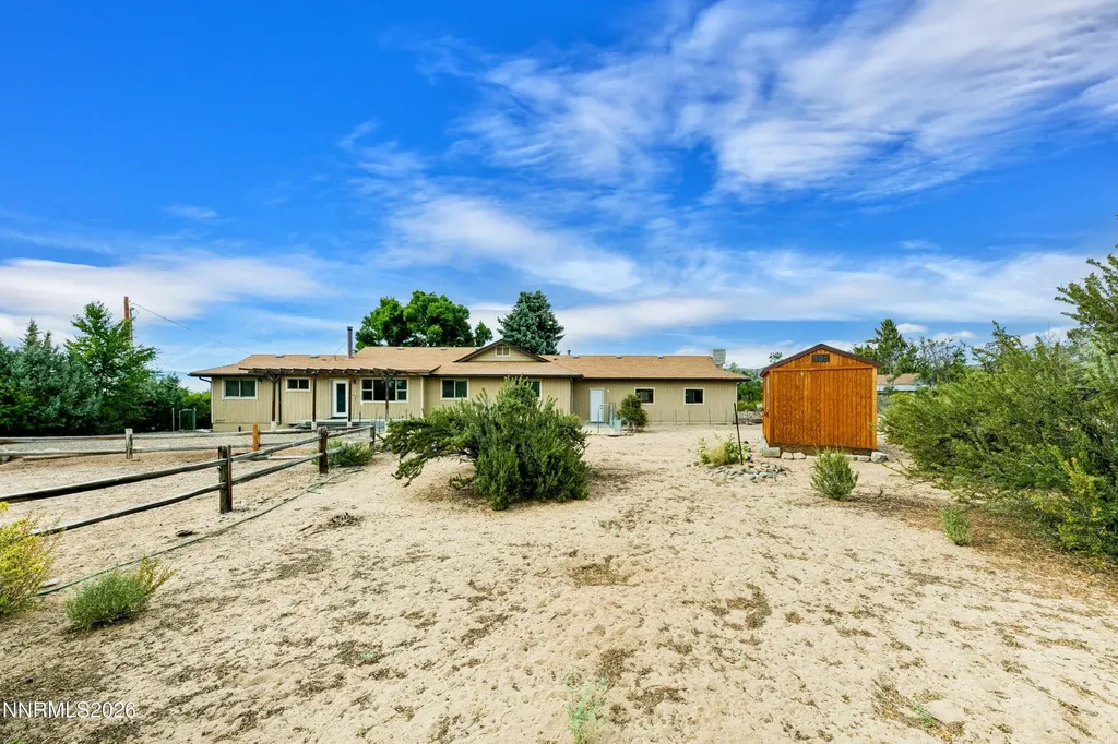 1565 Shirley Minden NV 89423