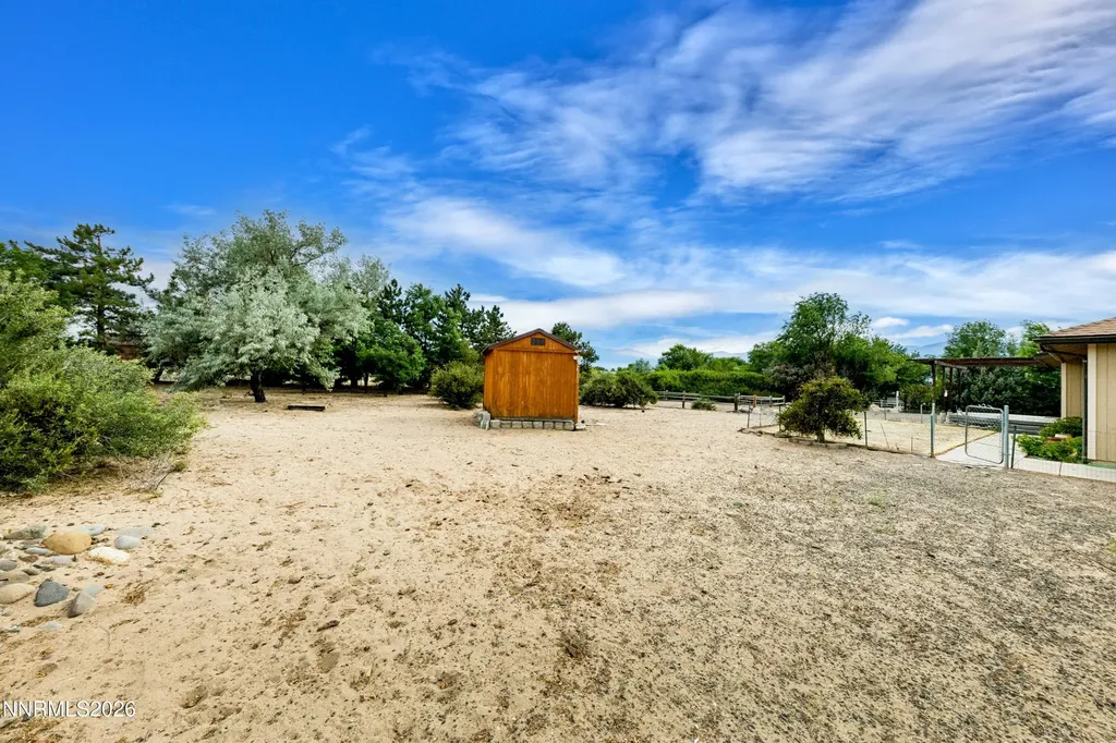 1565 Shirley Minden NV 89423