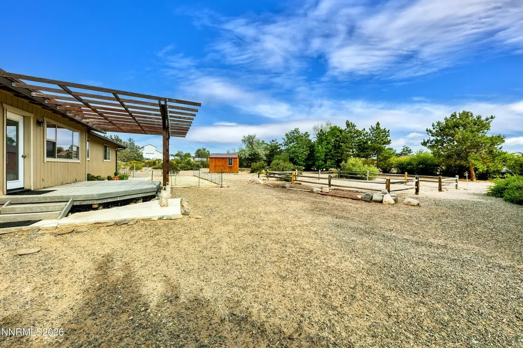 1565 Shirley Minden NV 89423
