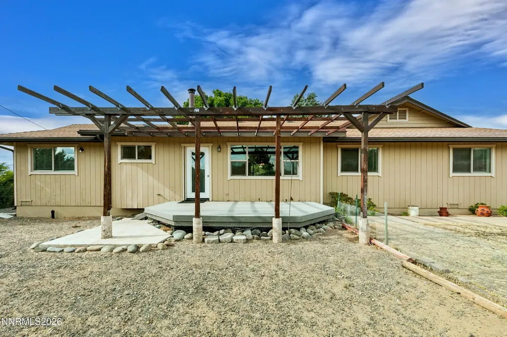 1565 Shirley Minden NV 89423