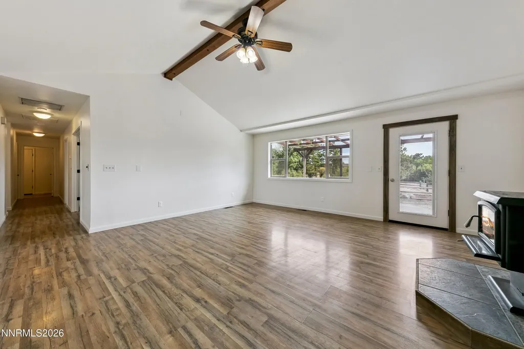 1565 Shirley Minden NV 89423
