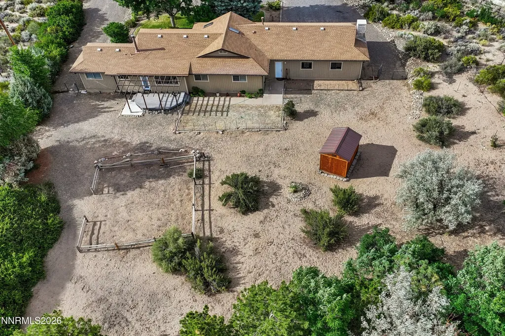 1565 Shirley Minden NV 89423