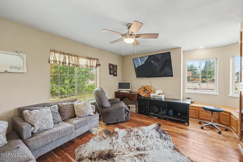 887 Ronald Fallon NV 89406