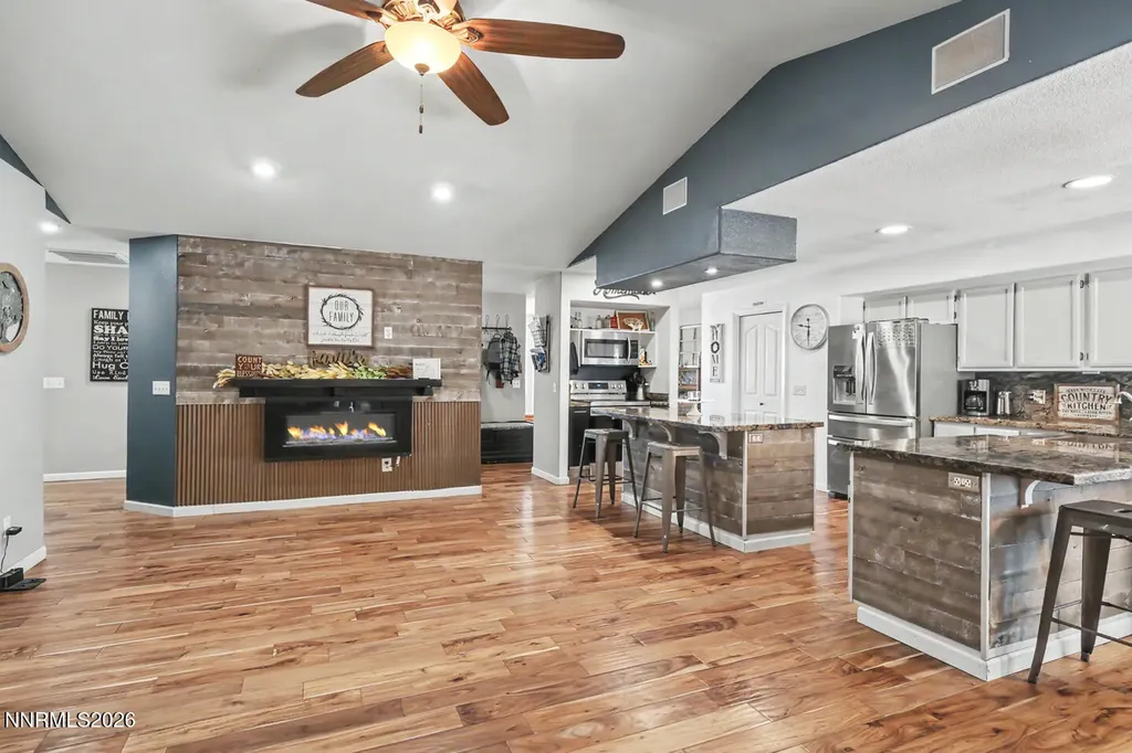 887 Ronald Fallon NV 89406