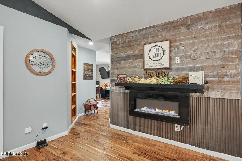 887 Ronald Fallon NV 89406