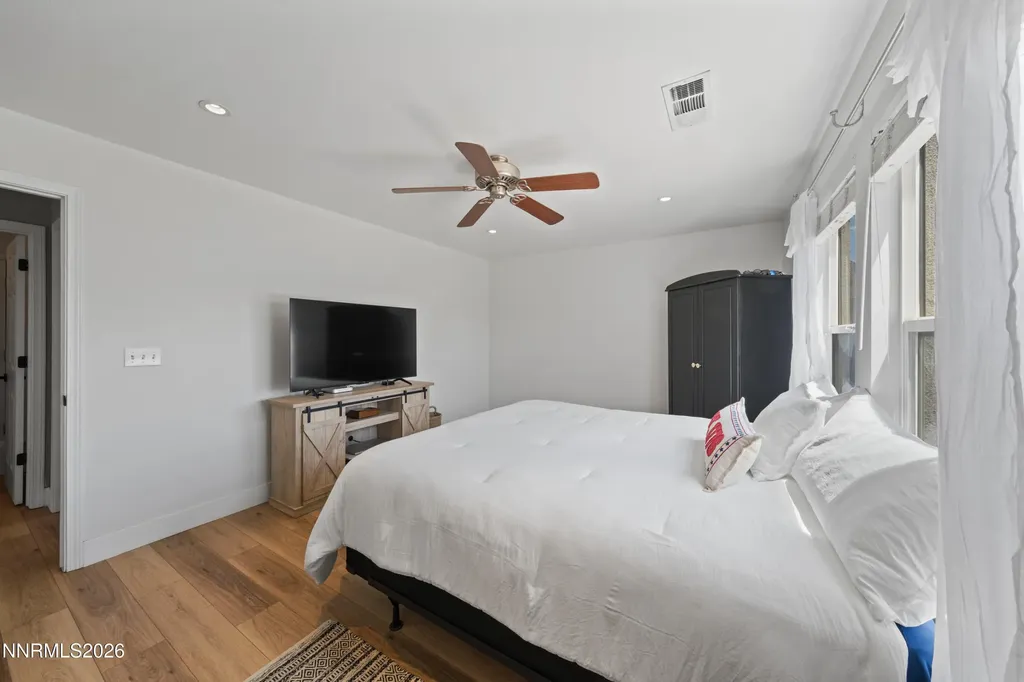 1277 Lullabrooke Sparks NV 89436