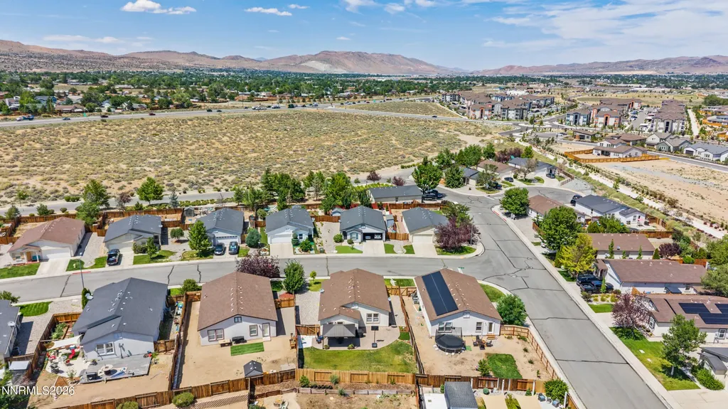 1277 Lullabrooke Sparks NV 89436