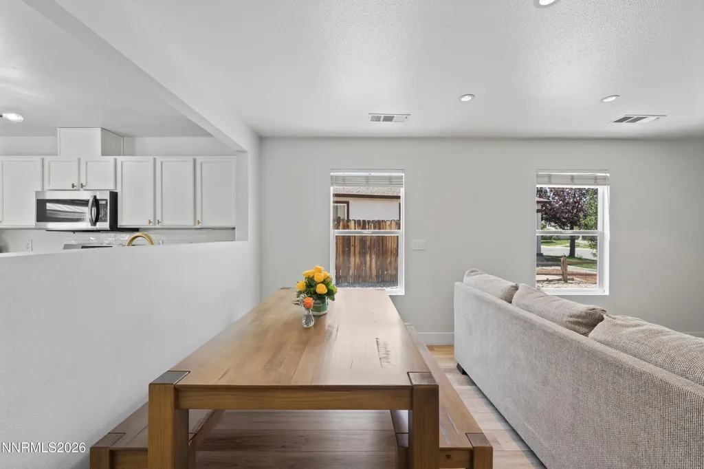 1277 Lullabrooke Sparks NV 89436