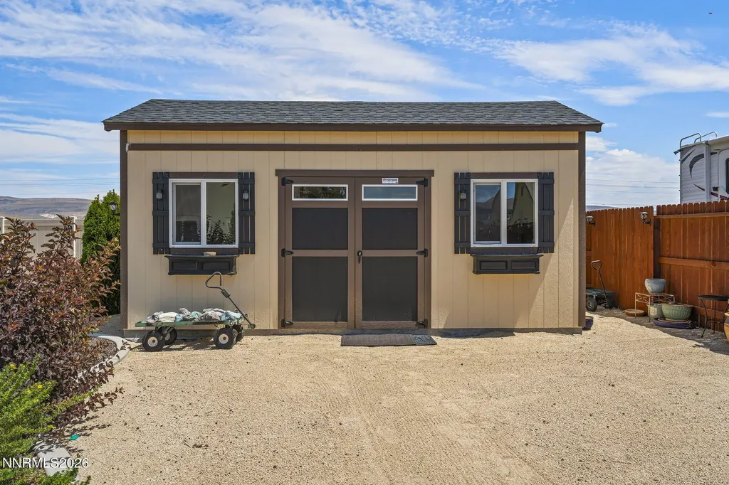 742 Mallard Crest Sparks NV 89441