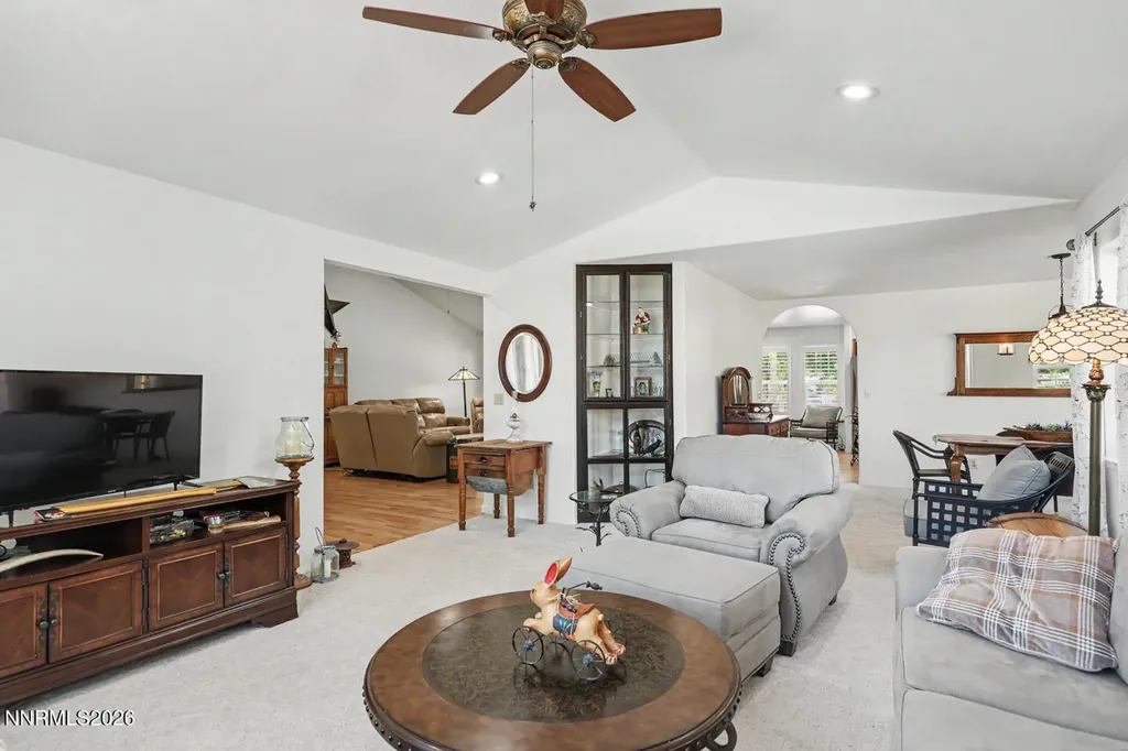 4635 Country River Fallon NV 89406