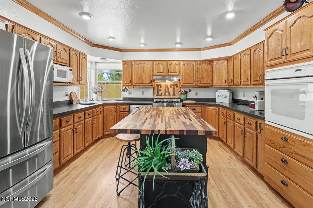 4635 Country River Fallon NV 89406