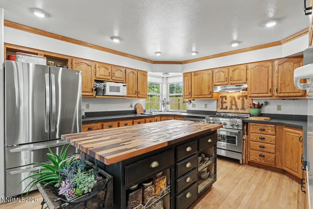 4635 Country River Fallon NV 89406