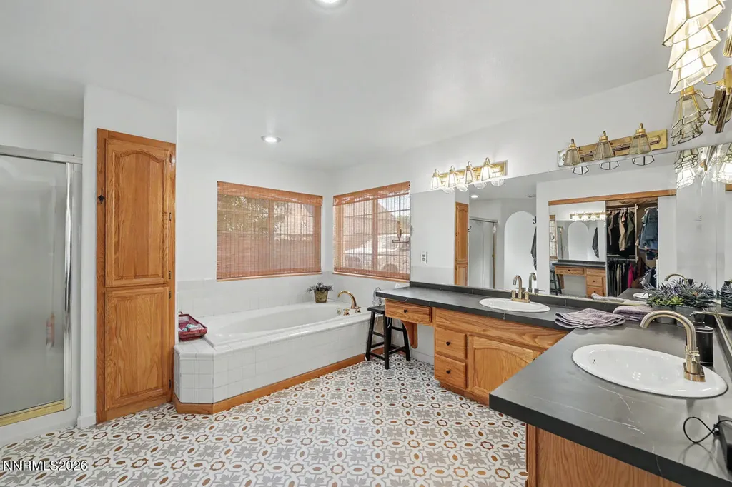4635 Country River Fallon NV 89406