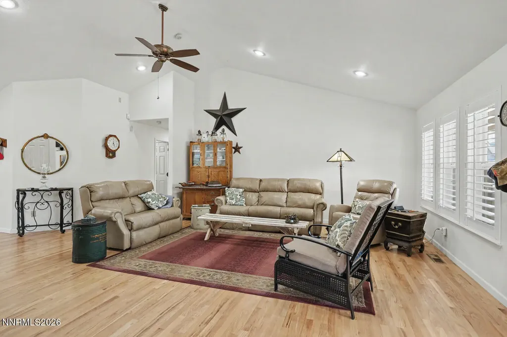 4635 Country River Fallon NV 89406