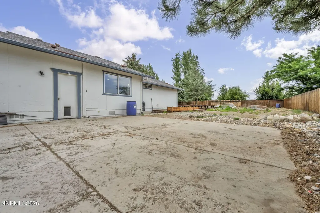 17575 Parrot Reno NV 89508
