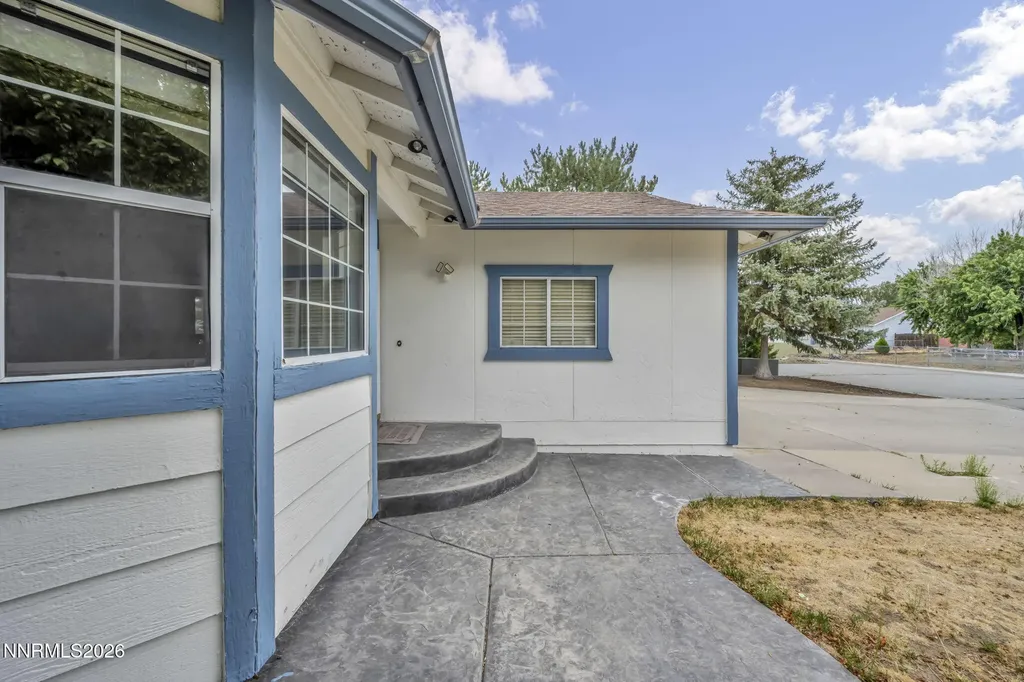 17575 Parrot Reno NV 89508