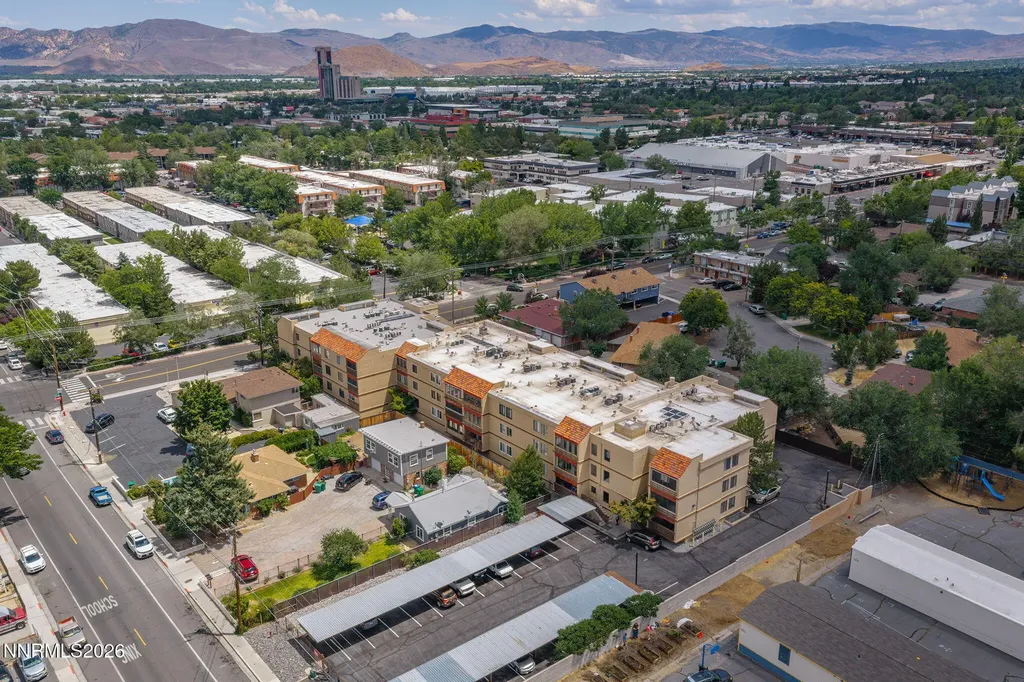 3095 Lakeside Reno NV 89509