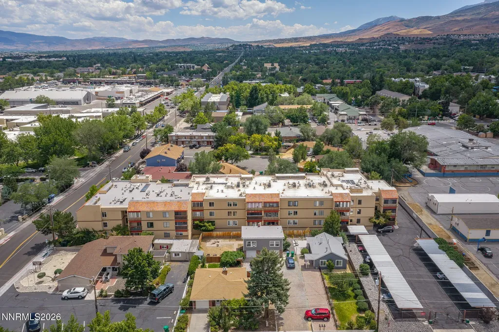 3095 Lakeside Reno NV 89509