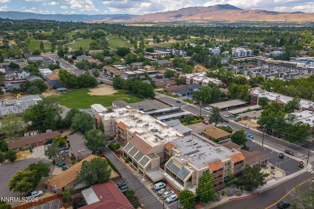 3095 Lakeside Reno NV 89509