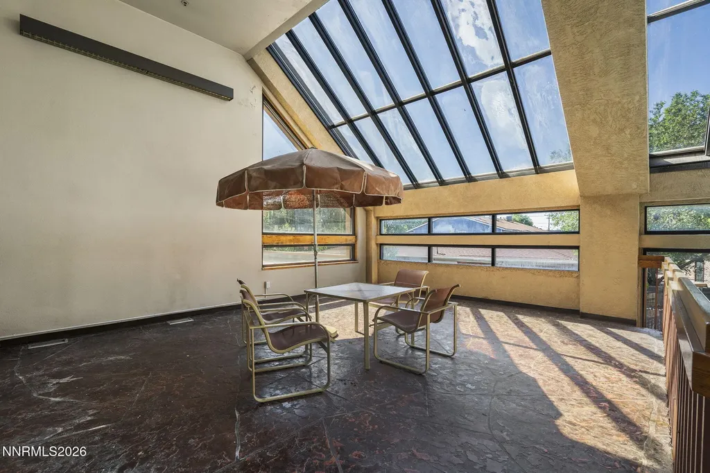 3095 Lakeside Reno NV 89509