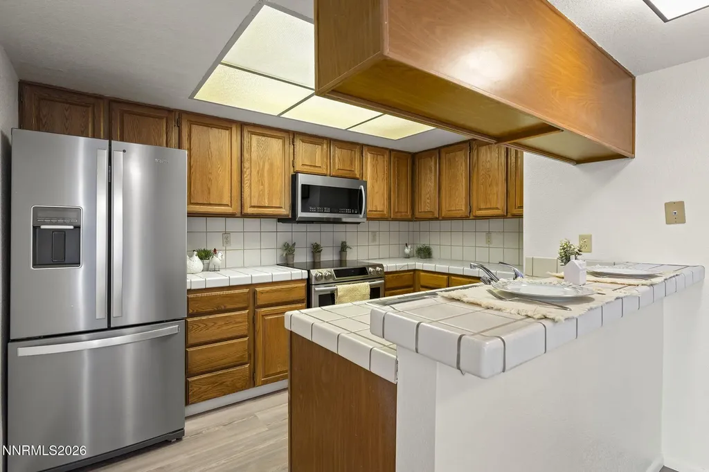 3095 Lakeside Reno NV 89509