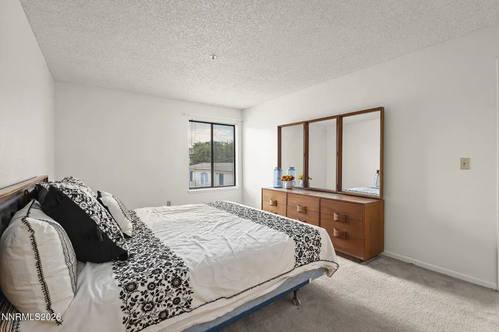 3095 Lakeside Reno NV 89509