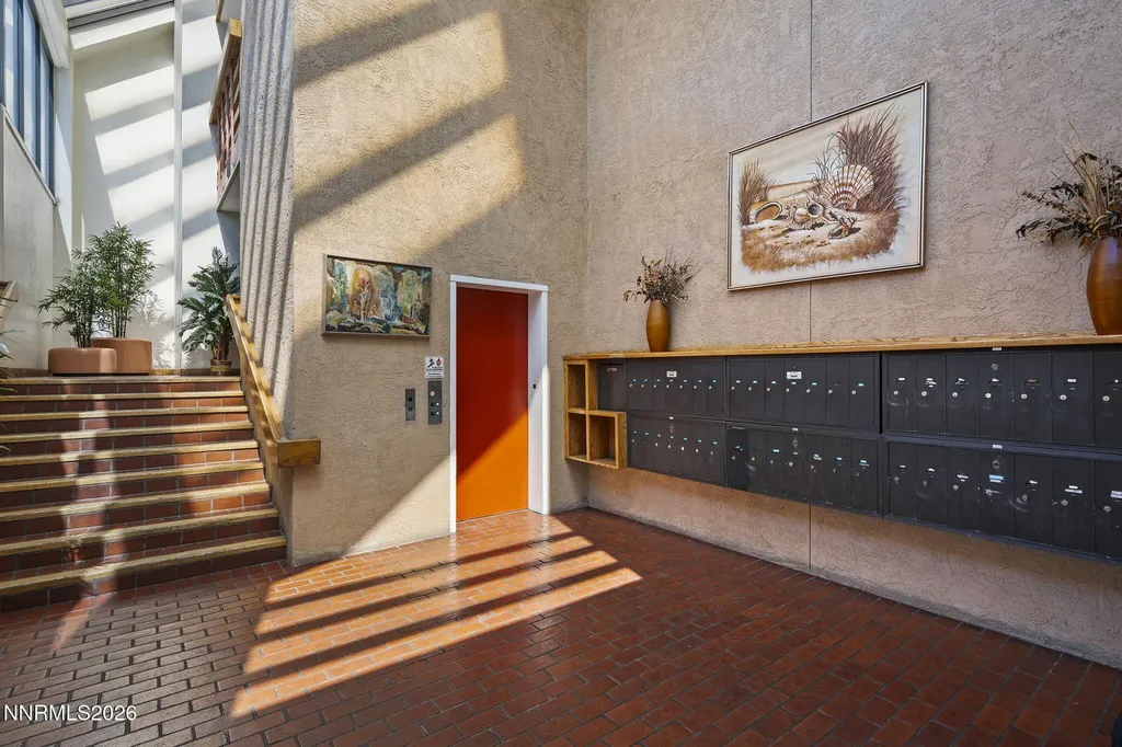 3095 Lakeside Reno NV 89509