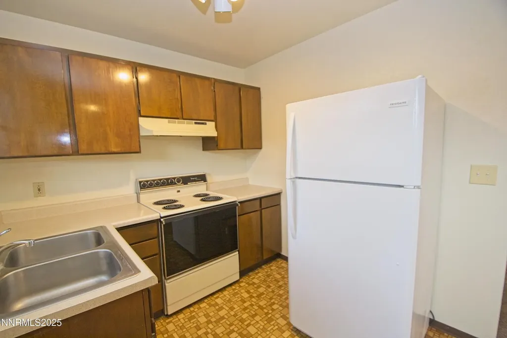 1600 Long Carson City NV 89706