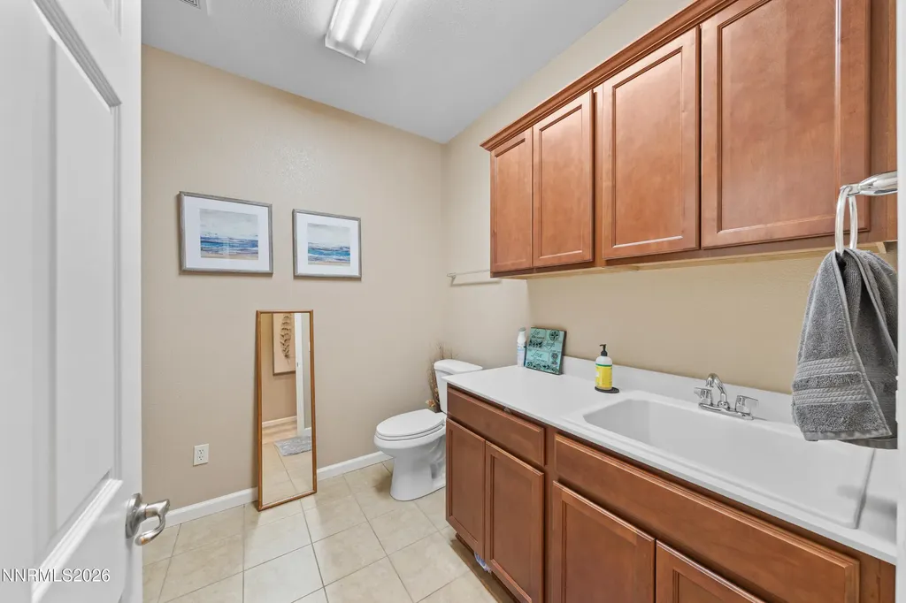 11099 Colton Reno NV 89521