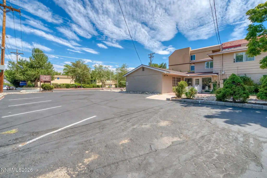 3045 Lakeside Reno NV 89509